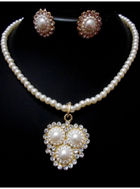 Pearl Necklace